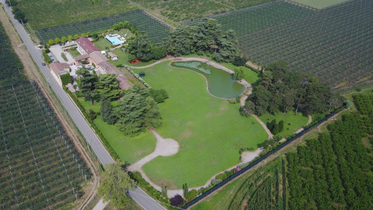 Maison d'hôtes Antica Corte La Valle à Sona Extérieur photo